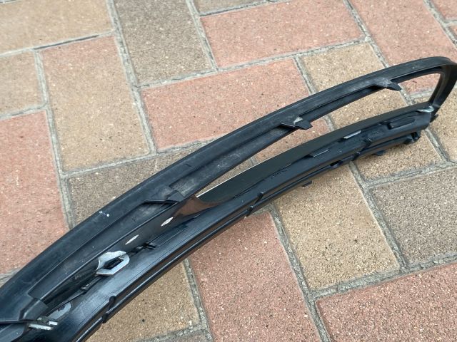 bontott VW PASSAT B7 Jobb Ködlámpa Rács