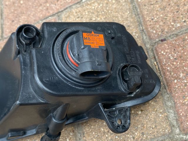 bontott VW PASSAT B7 Jobb Ködlámpa Rács