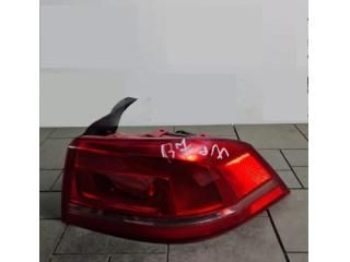 bontott VW PASSAT B7 Jobb Külső Hátsó Lámpa