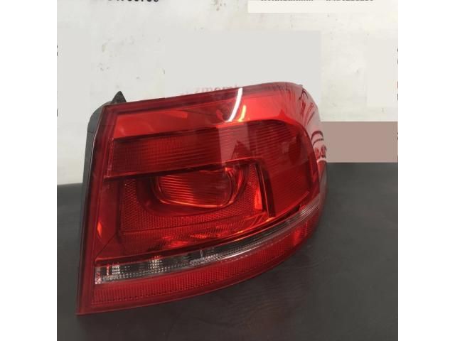 bontott VW PASSAT B7 Jobb Külső Hátsó Lámpa
