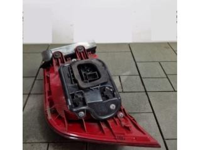 bontott VW PASSAT B7 Jobb Külső Hátsó Lámpa