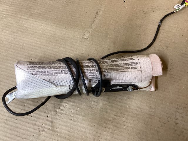 bontott VW PASSAT B7 Jobb Oldallégzsák