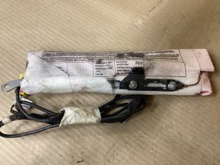 bontott VW PASSAT B7 Jobb Oldallégzsák