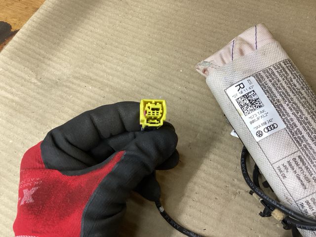 bontott VW PASSAT B7 Jobb Oldallégzsák