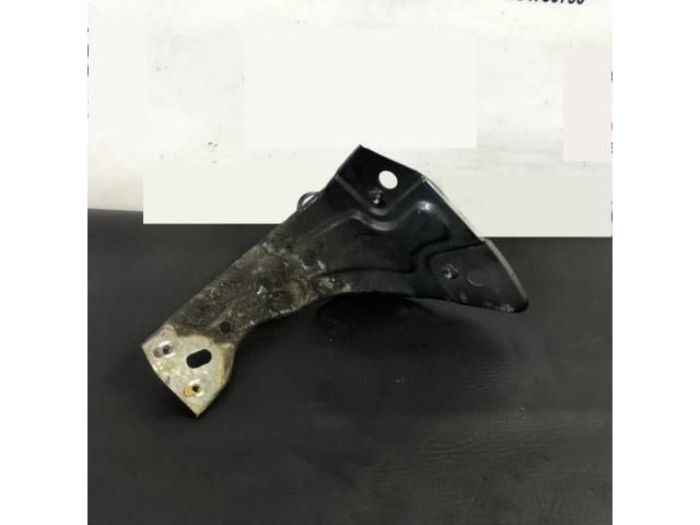 bontott VW PASSAT B7 Jobb Sárvédő Oldaltartó