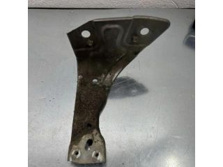 bontott VW PASSAT B7 Jobb Sárvédő Oldaltartó