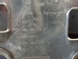 bontott VW PASSAT B7 Kesztyűtartó