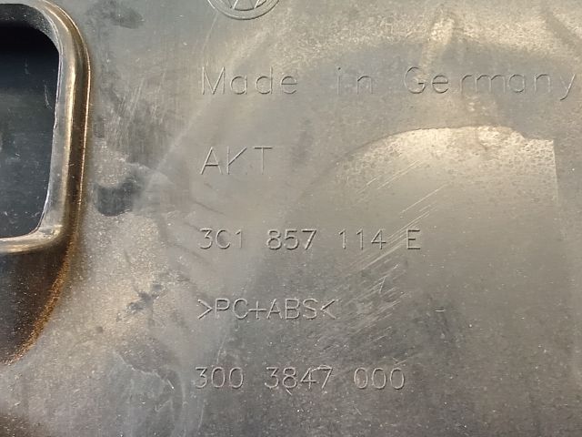 bontott VW PASSAT B7 Kesztyűtartó