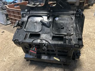 bontott VW PASSAT B7 Kesztyűtartó