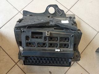 bontott VW PASSAT B7 Kesztyűtartó