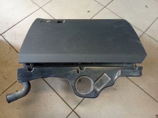 bontott VW PASSAT B7 Kesztyűtartó