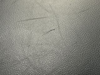 bontott VW PASSAT B7 Kesztyűtartó