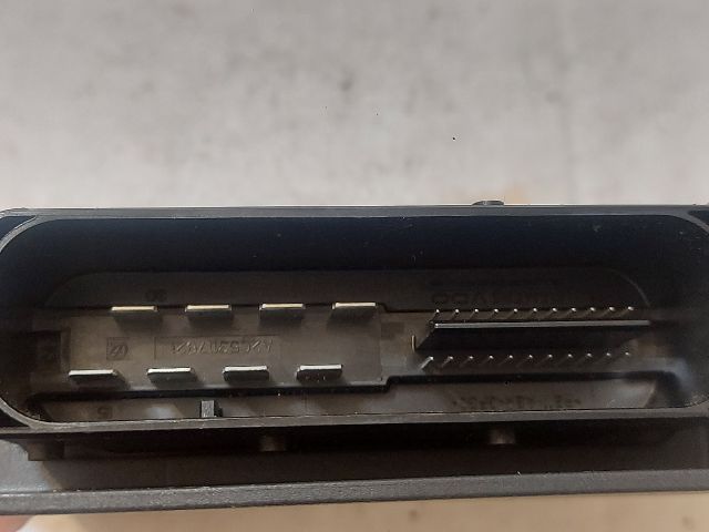 bontott VW PASSAT B7 Kézifék Elektronika