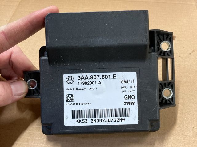 bontott VW PASSAT B7 Kézifék Elektronika