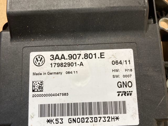 bontott VW PASSAT B7 Kézifék Elektronika