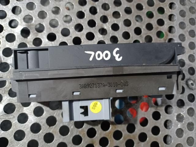 bontott VW PASSAT B7 Kézifék Kapcsoló