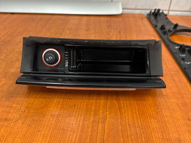 bontott VW PASSAT B7 Kilométeróra Keret