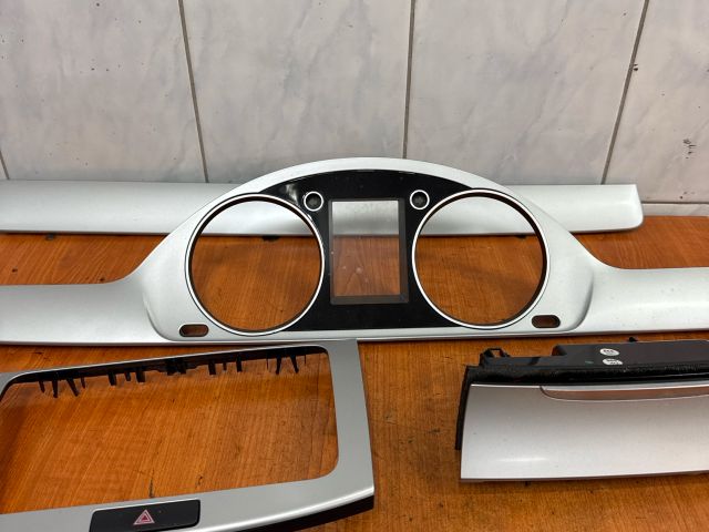 bontott VW PASSAT B7 Kilométeróra Keret