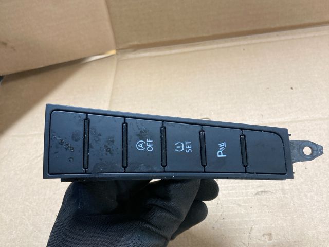 bontott VW PASSAT B7 Kipörgésgátló Kapcsoló