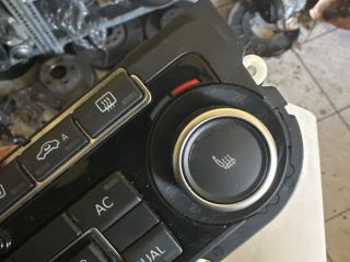 bontott VW PASSAT B7 Klíma Kapcsoló