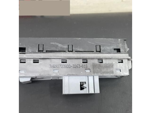 bontott VW PASSAT B7 Kombinált Kapcsoló