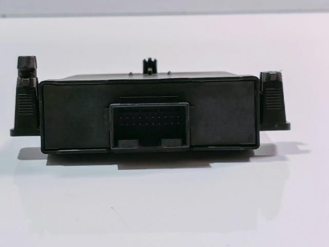 bontott VW PASSAT B7 Komfort Elektronika