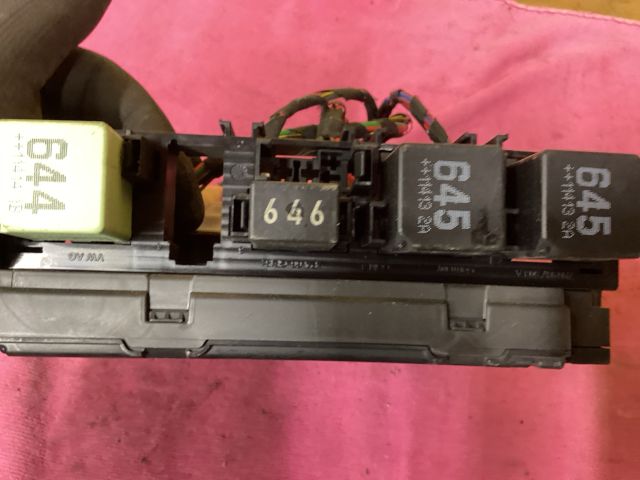 bontott VW PASSAT B7 Komfort Elektronika