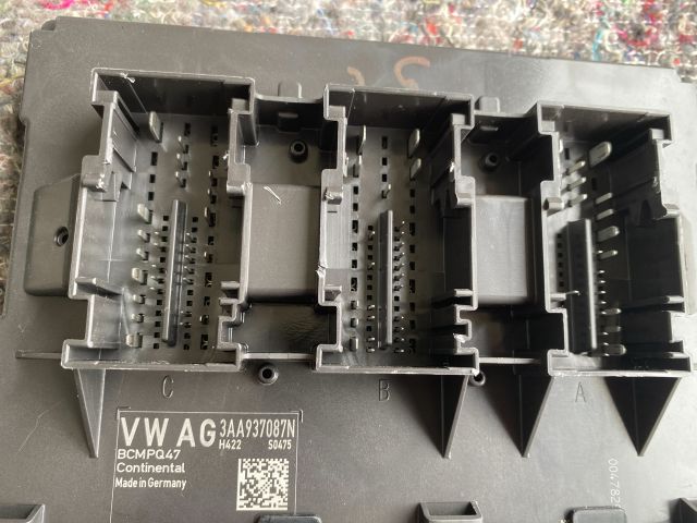 bontott VW PASSAT B7 Komfort Elektronika