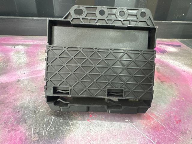 bontott VW PASSAT B7 Komfort Elektronika