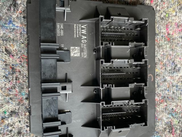 bontott VW PASSAT B7 Komfort Elektronika