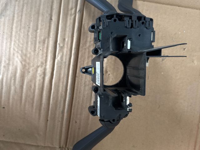 bontott VW PASSAT B7 Komplett Kormánykapcsoló (Bajuszkapcsoló)