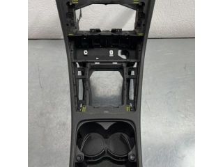 bontott VW PASSAT B7 Könyöklő