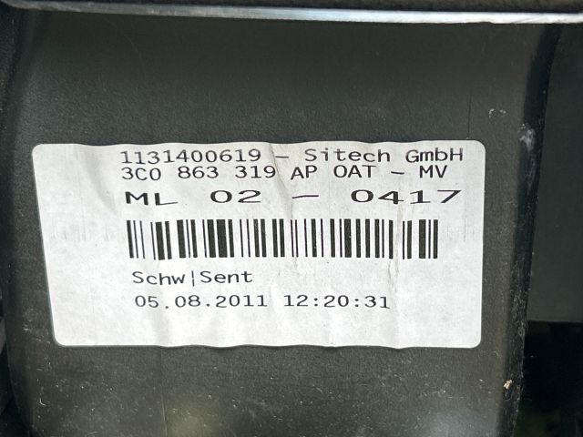 bontott VW PASSAT B7 Könyöklő