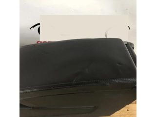 bontott VW PASSAT B7 Könyöklő