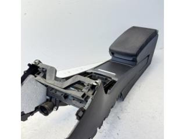 bontott VW PASSAT B7 Könyöklő