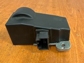 bontott VW PASSAT B7 Kormányzár (Elektromos)