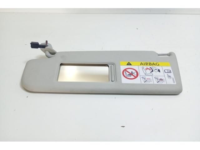 bontott VW PASSAT B7 Középső Napellenző