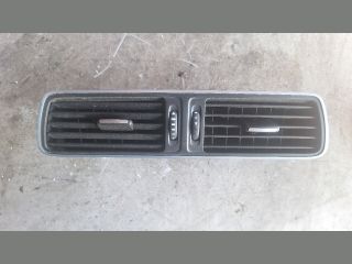 bontott VW PASSAT B7 Középső Szellőző