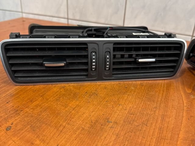 bontott VW PASSAT B7 Középső Szellőző