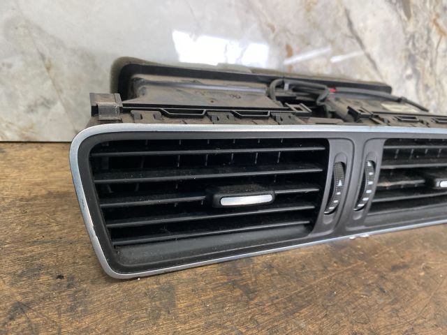 bontott VW PASSAT B7 Középső Szellőző