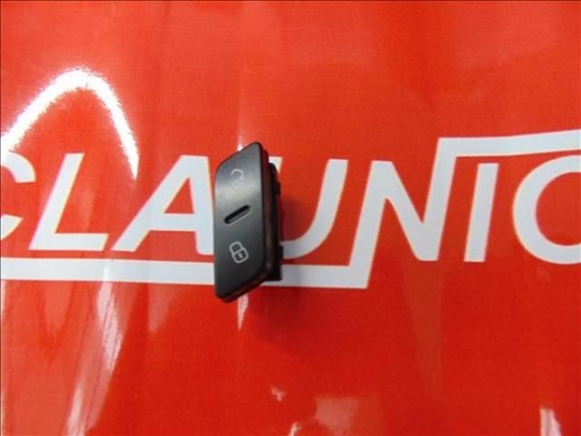 bontott VW PASSAT B7 Központizár Kapcsoló