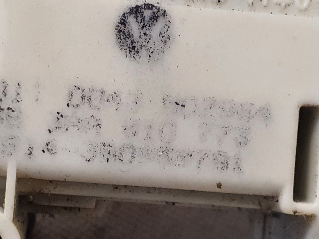 bontott VW PASSAT B7 Központizár Motor Tankajtó