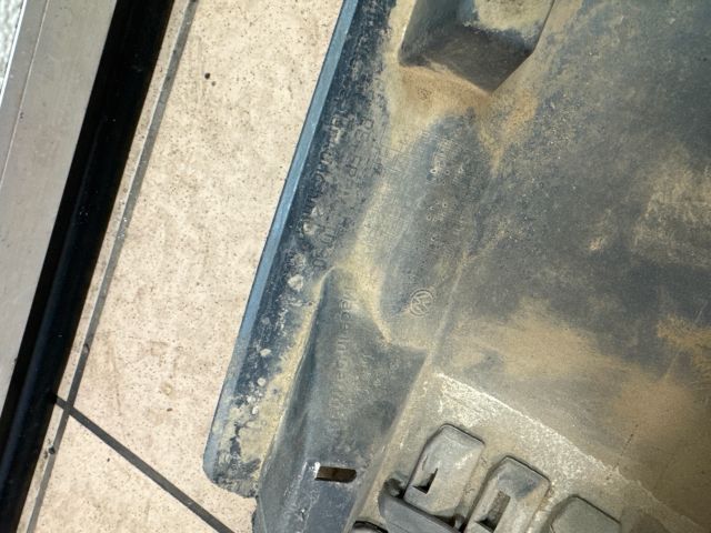 bontott VW PASSAT B7 Küszöb Burkolat