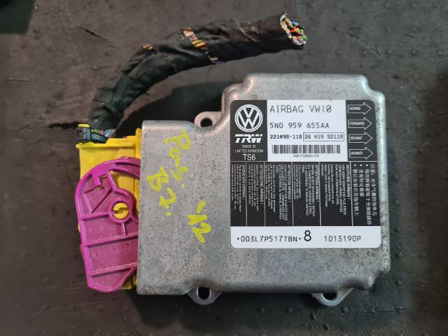 bontott VW PASSAT B7 Légzsák Elektronika