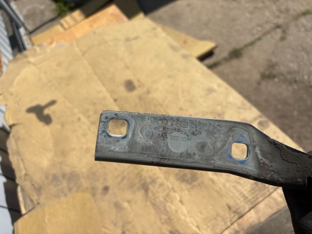 bontott VW PASSAT B7 Motorháztető Bal Zsanér