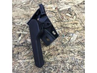 bontott VW PASSAT B7 Motorháztető Nyitó Kar / Gomb