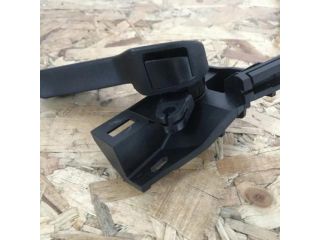 bontott VW PASSAT B7 Motorháztető Nyitó Kar / Gomb