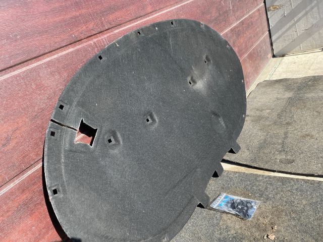 bontott VW PASSAT B7 Motorháztető Szigetelés