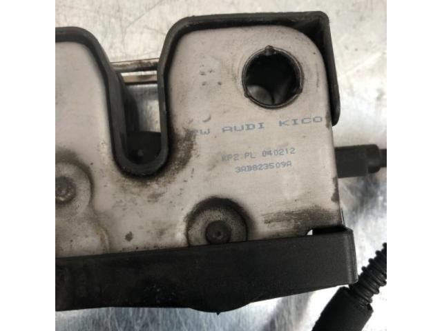 bontott VW PASSAT B7 Motorháztető Zárszerkezet