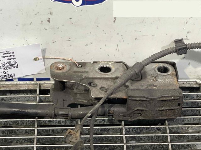 bontott VW PASSAT B7 Motorháztető Zárszerkezet